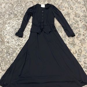 Girls 1800s costume size XL